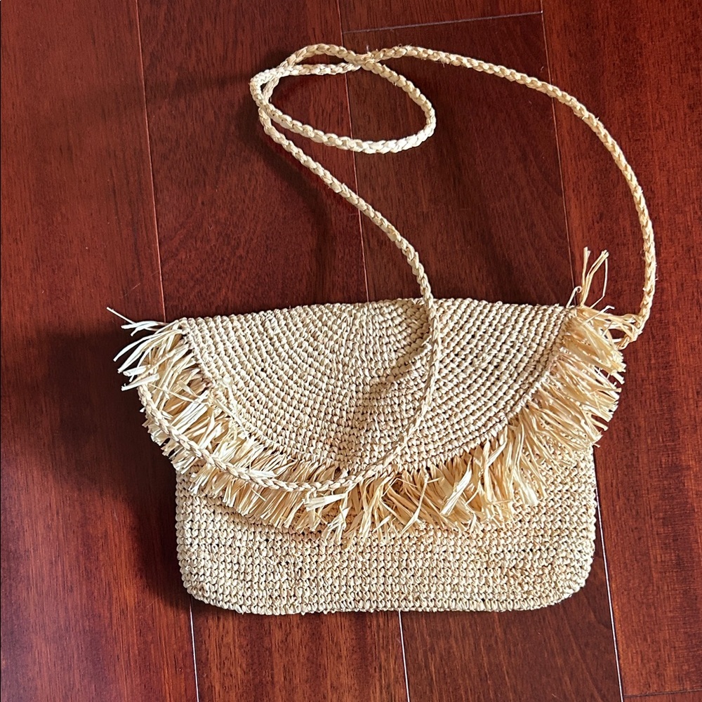 Elegant Tan Woven Crossbody Bag with Fringe